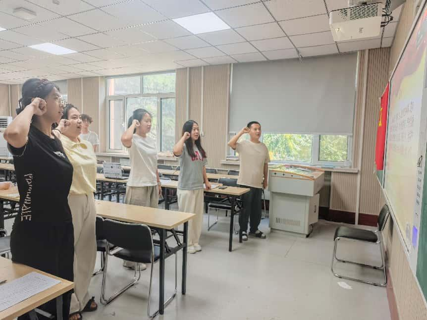 明规守纪铸忠诚 担当实干建新功——美术学院学生第一党支部开展主题党日系列活动-齐鲁师范学院美术学院